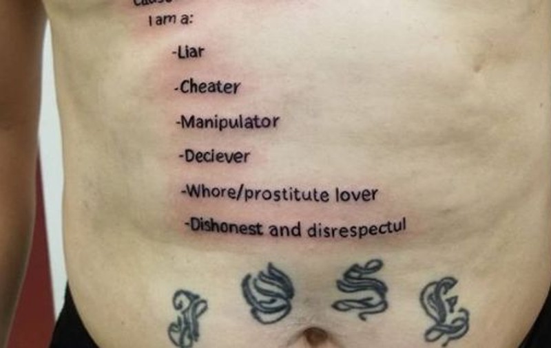 S-a tatuat ca să-i ceară iertare soției pentru că i-a fost infidel