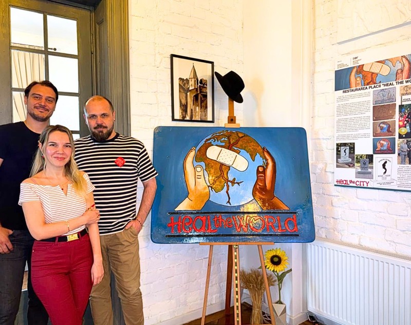Placa lui Michael Jackson de la București a fost recondiționată. Unde urmează să fie amplasată