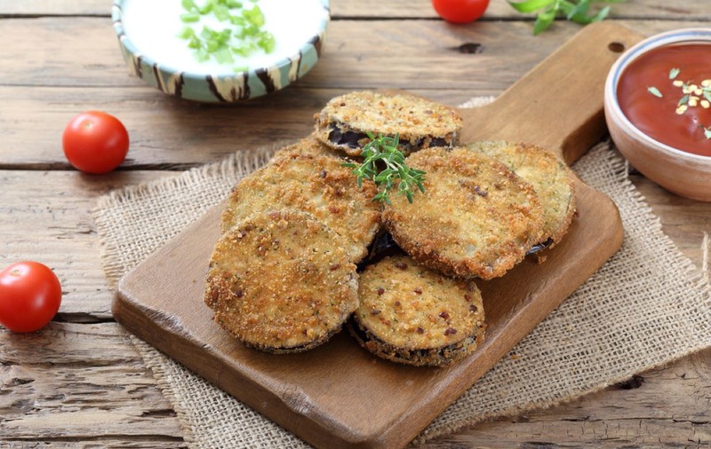 Reţete de vinete pane rapide și delicioase