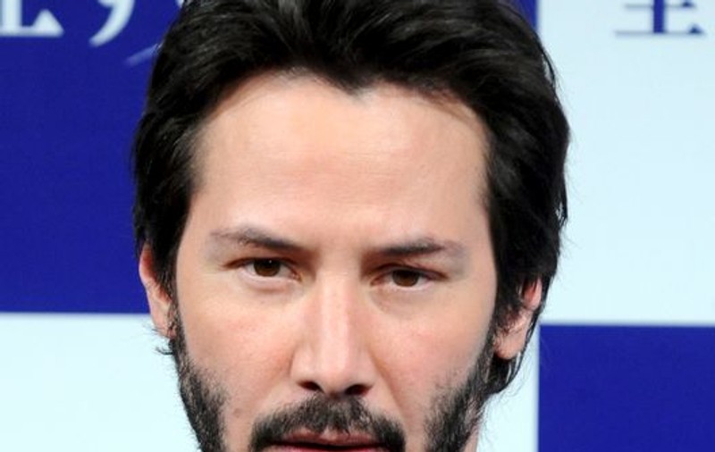 Keanu Reeves va juca într-o comedie romantică