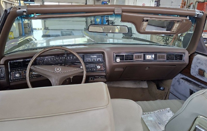 Bord Cadillac Eldorado 1973, la RAR Iași