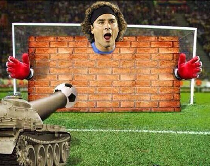 GALERIE FOTO / Prietenul lui Mutu, Ochoa - erou naţional în Mexic! 