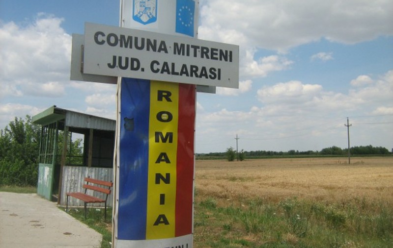 Protest în Mitreni, județul Călărași: functionarii Primăriei au oprit munca pentru că nu și-au luat salariile de 4 luni
