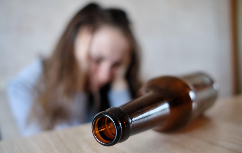 Directoarea de la școala din Ciolpani, unde o elevă a fost găsită aproape de comă alcoolică, a demisionat