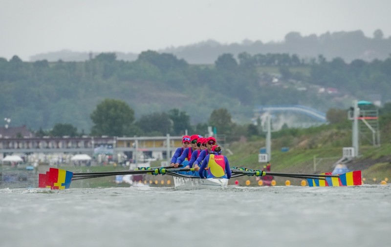 România, a patra medalie de aur la Campionatul Mondial de canotaj. Locul 1 pentru echipajul de 8+1 feminin