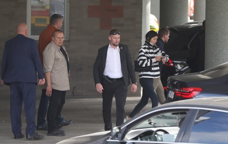 Cum se simte Robert Fico. Iubita și fiul premierului slovac l-au vizitat la spital