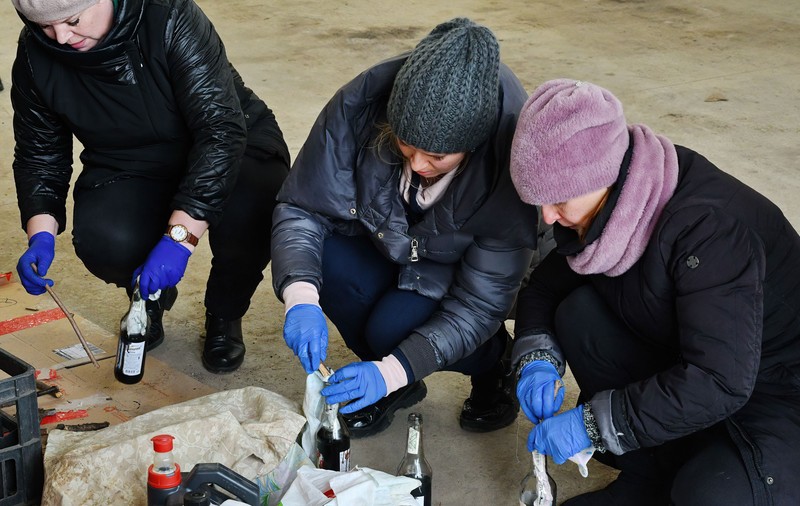 Borș și cocktailuri Molotov. Cum încearcă o ucraineancă să-și sprijine țara în război