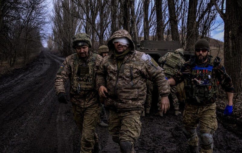 Armata ucraineană recunoaște că forțele ruse continuă să avanseze în Bahmut: „Nu se opresc din asalt”