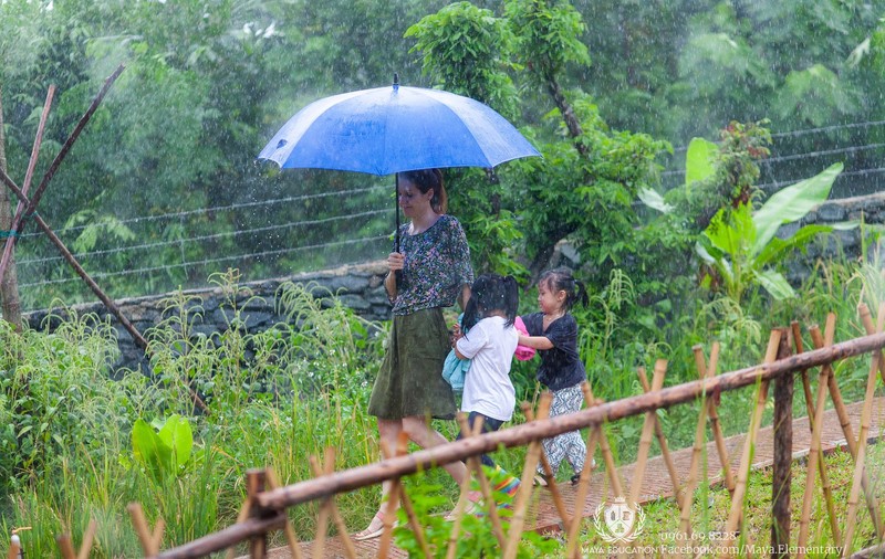 Experiența unei educatoare din Iași la o grădiniță de lux, construită în jungla vietnameză