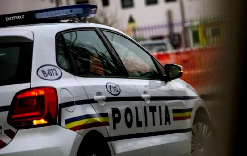 Bărbatul agresiv care a murit după ce a fost încătușat de polițiști consumase stupefiante. Testele rapide au găsit două tipuri de droguri în trupul său