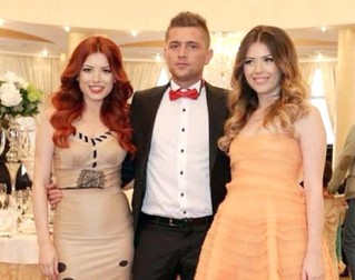 Frații Gheorghe: două fete, Ana și Elena, și Costin