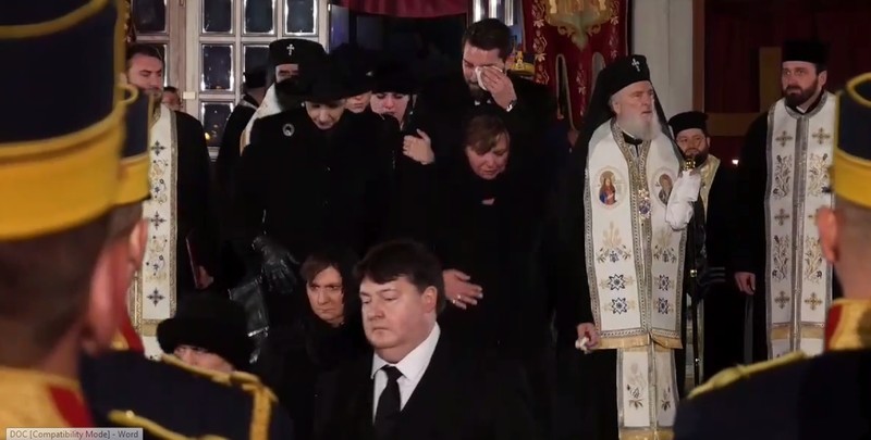Momentul în care Altețele Sale Regale ies din Catedrală