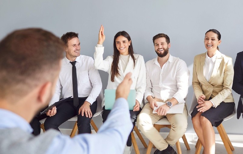 Întrebarea pe care trebuie să o pui la sfârșitul unui interviu pentru a obține job-ul