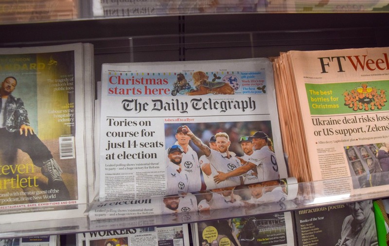 Proprietarul Daily Mail vrea să cumpere The Telegraph pentru 500 de milioane de lire sterline