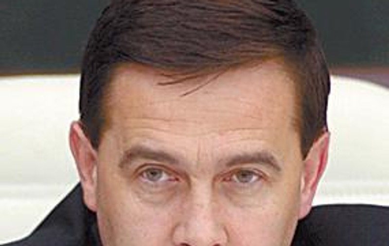 500 €, taxa minimă la stat