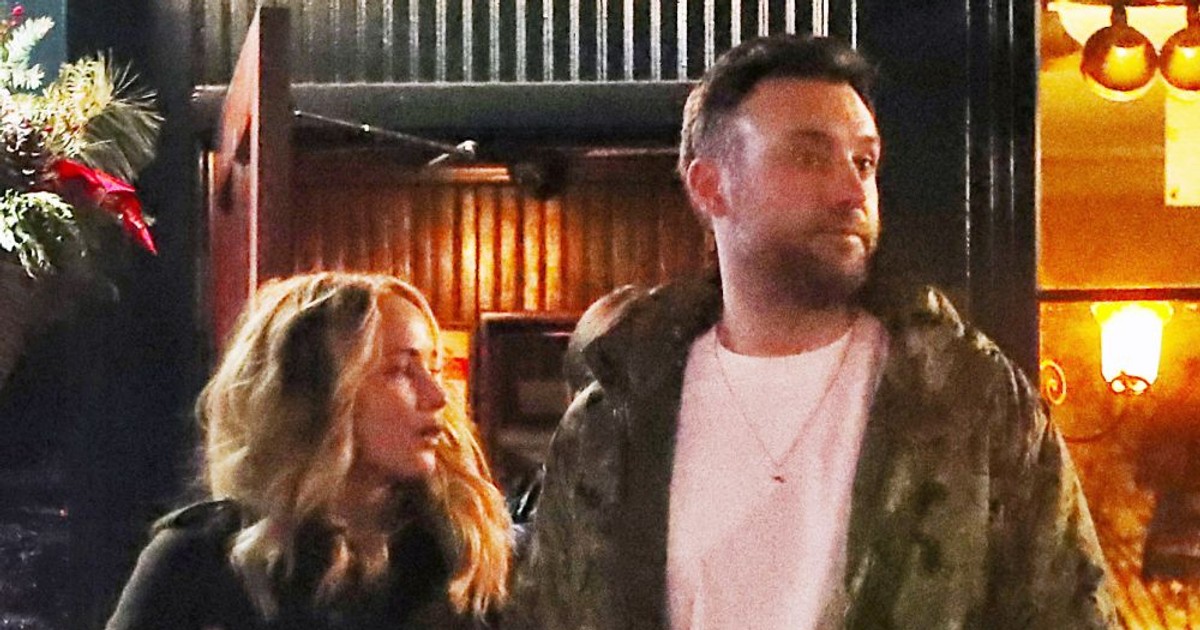 Jennifer Lawrence s-a logodit! Cine este Cooke Maroney