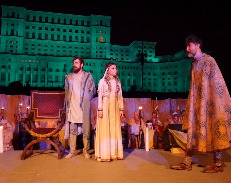 VIDEO/ Am văzut spectacolul „Vlaicu Vodă”, punerea în scenă de jumătate de million de euro. A meritat cheltuiala?
