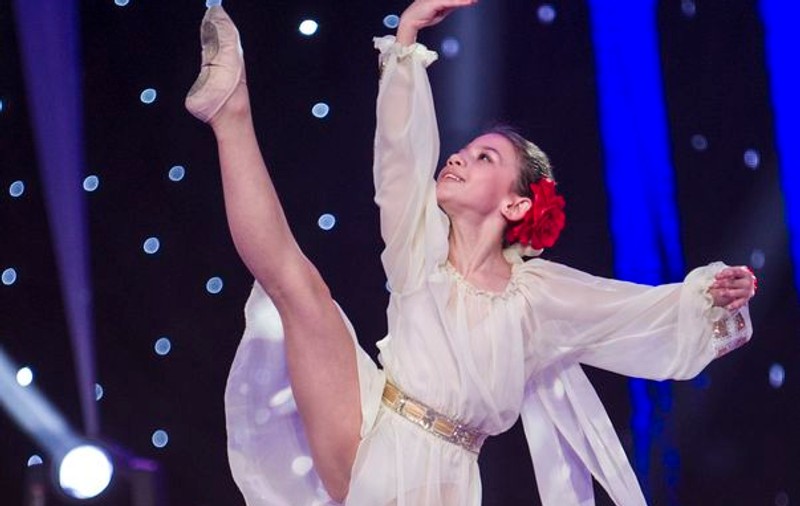 Uite cine i-ar putea lua locul Monicăi Petrică în juriul "România Dansează"