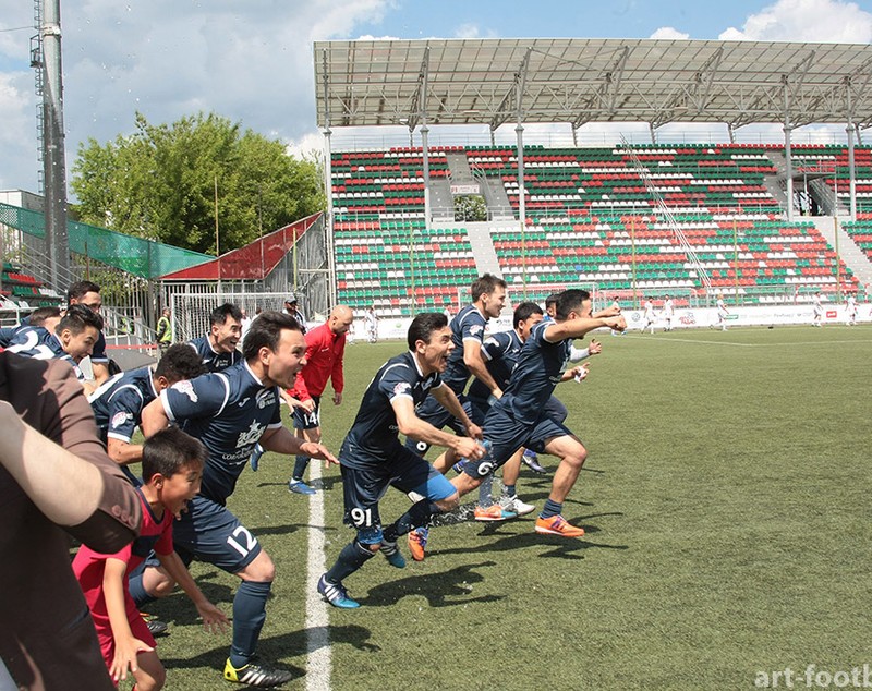 Pe ce loc a terminat naționala artiștilor fotbaliști la Campionatul Mondial - Moscova Art Football 2017. Temișan, Enache și Kamara au impresionat prin muzica lor / FOTO