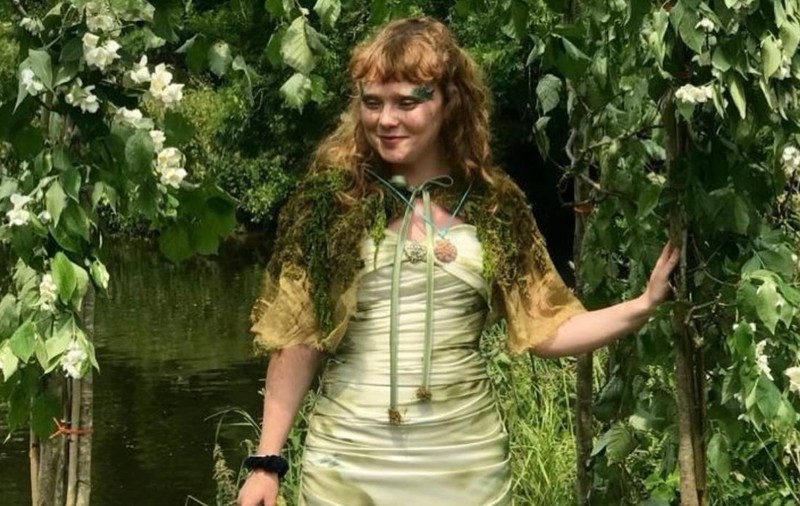 S-a „măritat” cu un râu și acum cere statului să-i dea drepturi: „Aș vrea să mă căsătoresc legal”