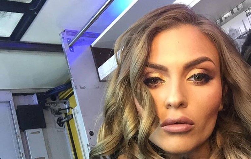 EXCLUSIV/Oana Radu, copilul care a devenit prea devreme stâlpul familiei, și-a îndeplinit, în sfârșit, un vis. Acum are casa ei!