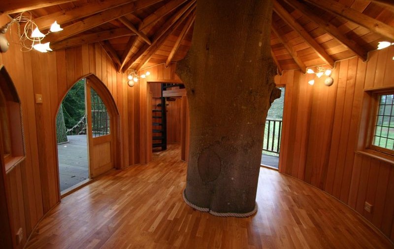 Englezii au inventat apartamentele în castel