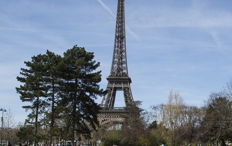 Pleci în Franţa zilele astea? Rişti să nu poţi vedea Turnul Eiffel din pricina unei greve