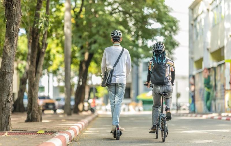 Trotinetiștii, pietonii și bicicliștii le-au plătit sute de amenzi de 40.000 de lei polițiștilor din Galați, în doar două zile