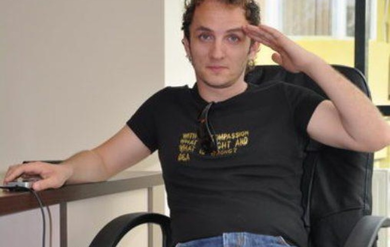 Mihai Trăistariu, într-o NOUĂ APARIŢIE "PIŢI" | FOTO
