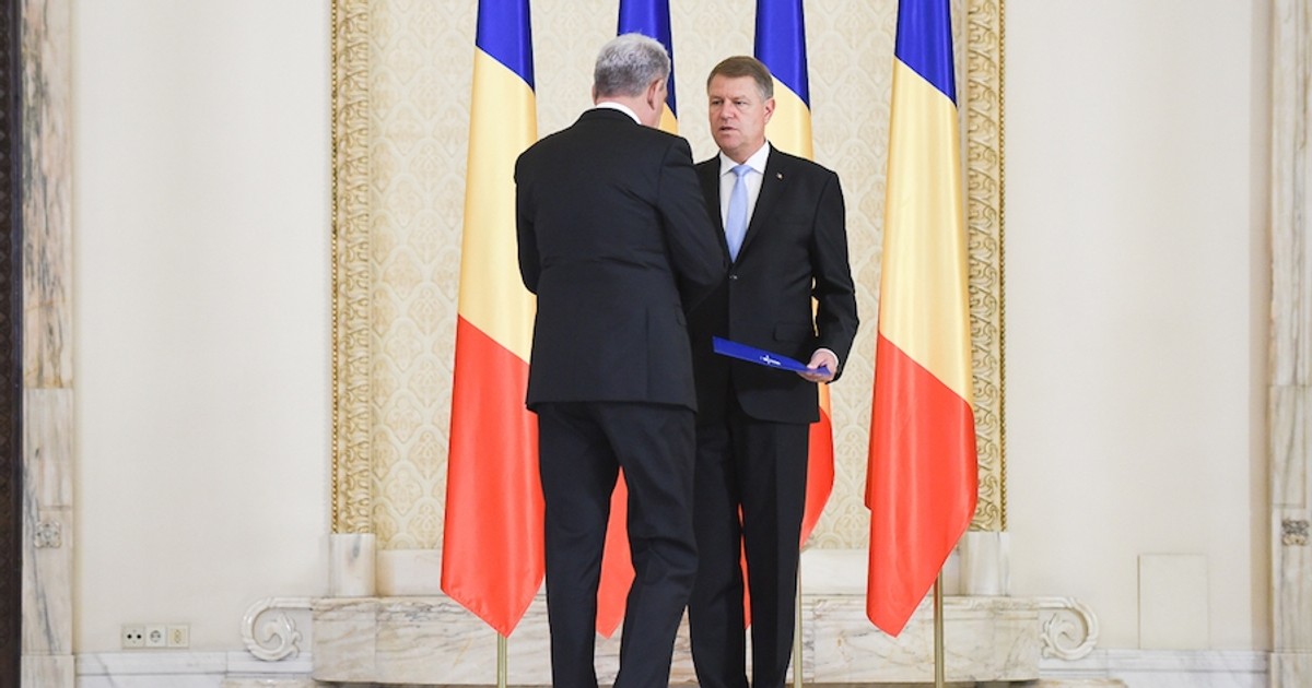 Klaus Iohannis primește luni noile propuneri de miniștri