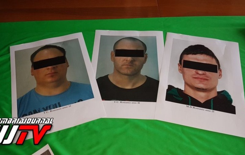 Trei români au furat peste 4 tone de cupru de sub viaducte în Italia. Furtul, semnalat de un culegător de sparanghel