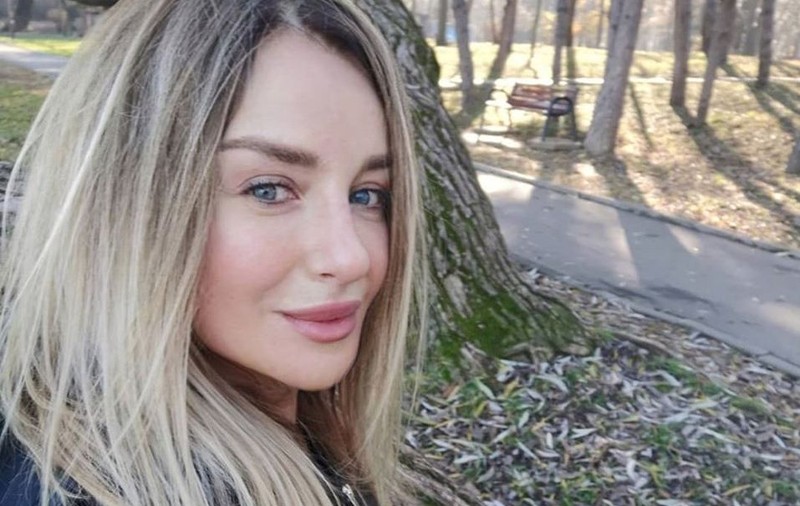 Tania Budi a pozat sexy, la 52 de ani! Arată la fel de bine ca-n adolescență și nici măcar nu face eforturi colosale pentru silueta perfectă