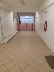 „Celofanele” care delimitează zonele spitalului