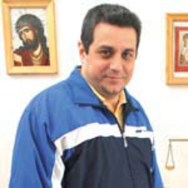 Primul român condamnat pentru terorism va fi eliberat din închisoare. Dragoș Ciupercescu este autorul atentatului cu grenadă de la liceul „Jean Monnet”