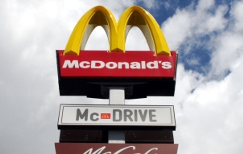 McDonalds Spania, acuzat de xenofobie, după ce ar fi interzis servirea țiganilor și a românilor