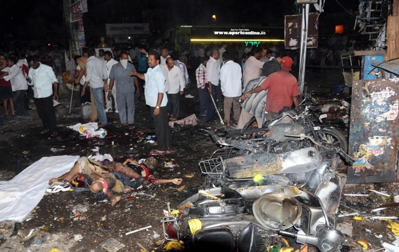 Tragedie în India! Cel puţin 14 morţi şi peste 100 de răniţi în urma unor atentate teroriste