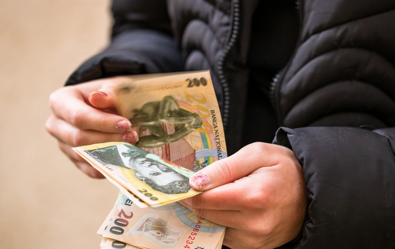 PSD: „Nicio pensie de serviciu nu va depăși salariul din perioada de activitate”. Ce discută coaliția