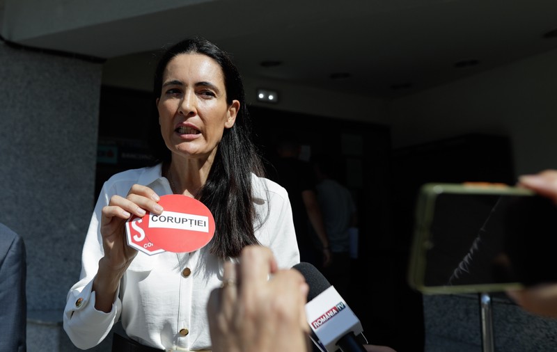 Clotilde Armand, urmărită penal după ce s-a numit singură managerul unui proiect anticorupție. Reacția primarului sectorului 1