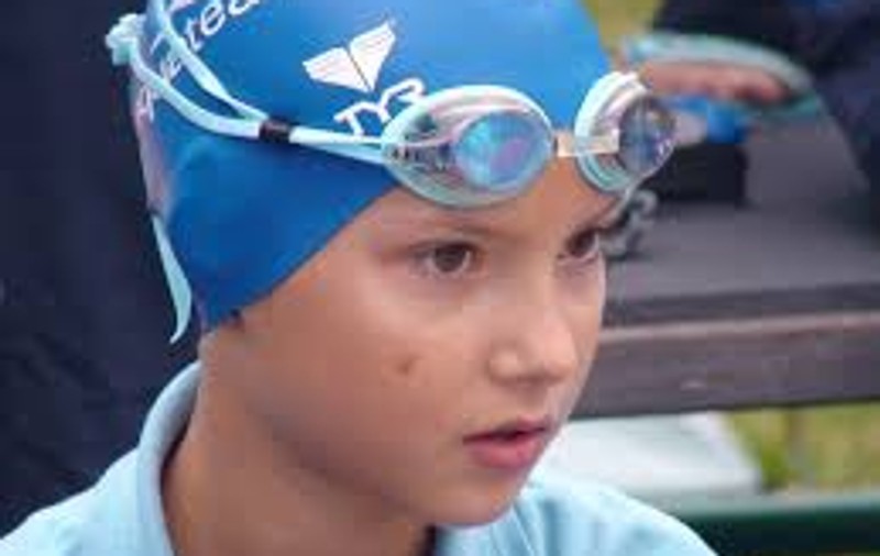 Înotătoarea Claudia Gâdea, aur pentru România la Festivalul Olimpic pentru Tineret