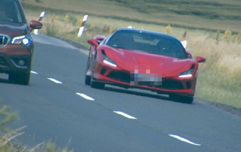 Ce amendă a primit șoferul unui Ferrari surprins cu 143 km/ h, în Ungaria: „Ar fi putut fi mai rău, poate prinde 340 km/h”