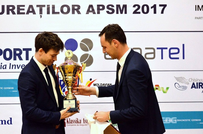 Aaron primind premiul de cel mai bun sportiv din Republica Moldova, în 2017. FOTO Facebook personal