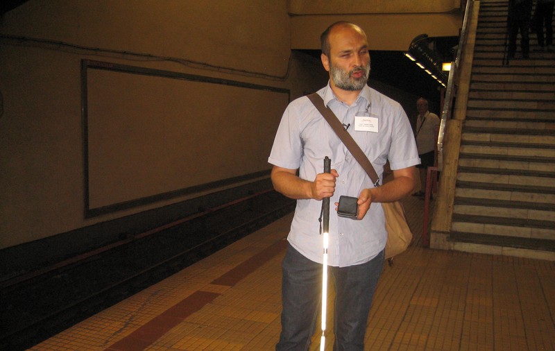 Tandem Acces, călăuză electronică pentru nevăzători, la metrou. Bucureștiul, prima capitală europeană care deține un astfel de sistem!