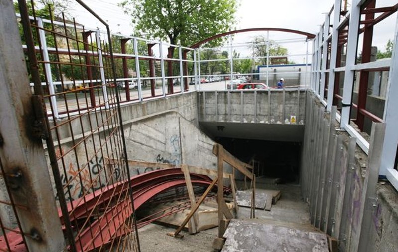 Staţiile de metrou Pajura şi Parc Bazilescu, aproape gata