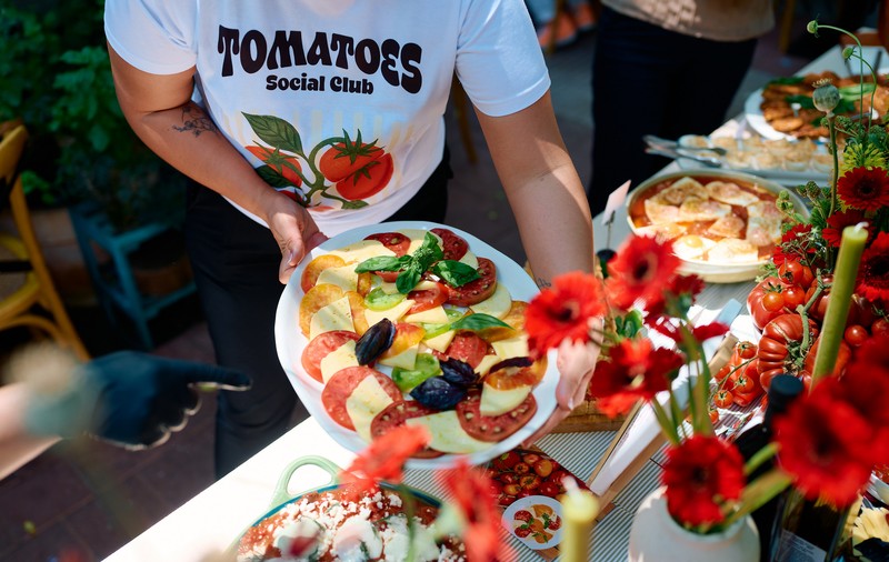 Cum a devenit o simplă roșie vedeta unui festival gastronomic. „Tomata românească are un gust pe care nu l-am găsit nicăieri în Europa”