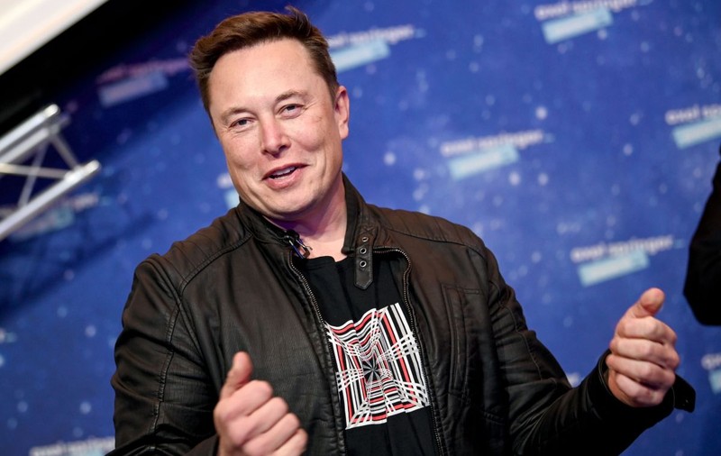 Elon Musk a vândut acţiuni Tesla de 8,4 miliarde de dolari după ce a cumpărat Twitter
