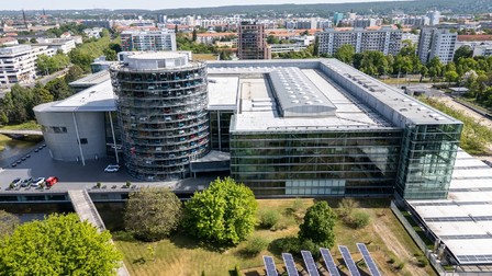 Grupul Volkswagen intenționează să întrerupă producția de mașini la această fabrică la sfârșitul anului 2025. Foto: Profimedia