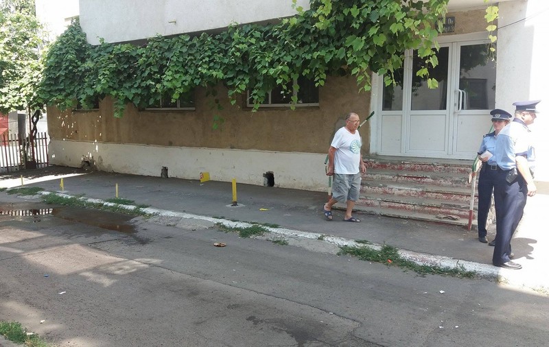 O femeie s-a sinucis în Brăila în timp ce copilul ei se juca în parc