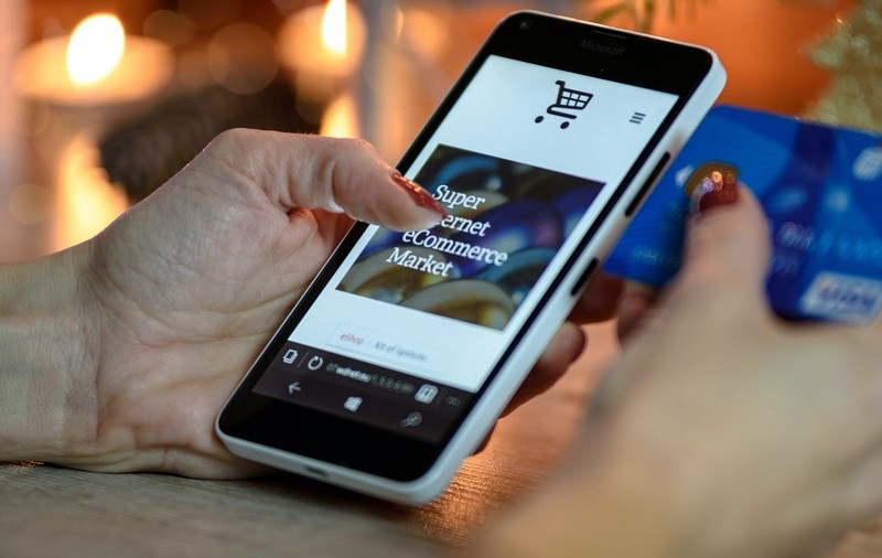 Trenduri e-commerce în anul 2023 – Aspecte noi despre viitorul comerțului electronic