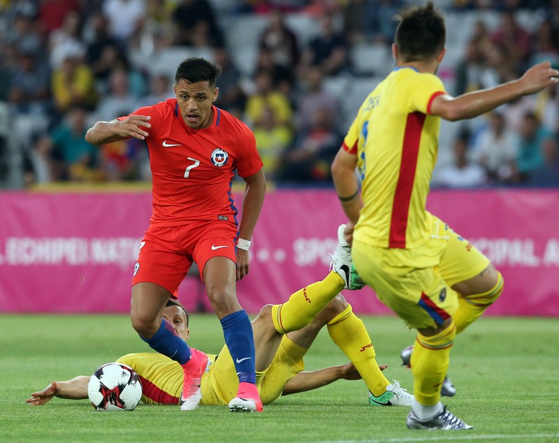 LIVE TEXT România - Chile 3-2. Marți 13 cu noroc! Am revenit de la 0-2. Stancu și Stanciu au marcat două goluri fabuloase. Debutantul Băluță, un jucător căruia cifra 13 i-a marcat viața și cariera, a adus victoria / VIDEO