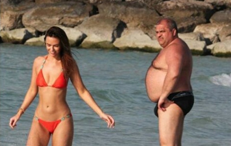 I-au cerut unui expert în Photoshop să le modifice fotografiile, însă au avut parte de un şoc!